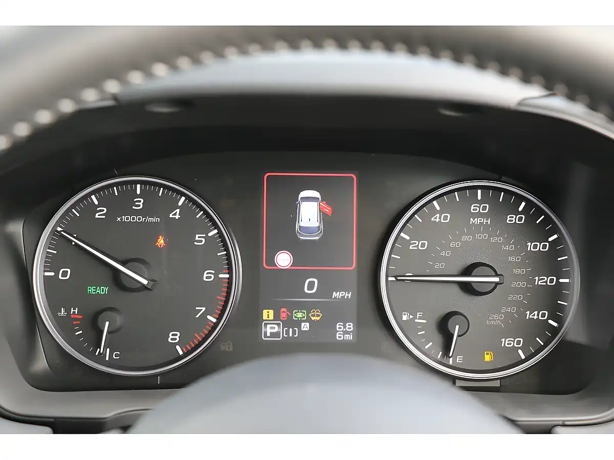 Used 2024 Subaru Crosstrek Limited Black - Interior and Exterior details 8