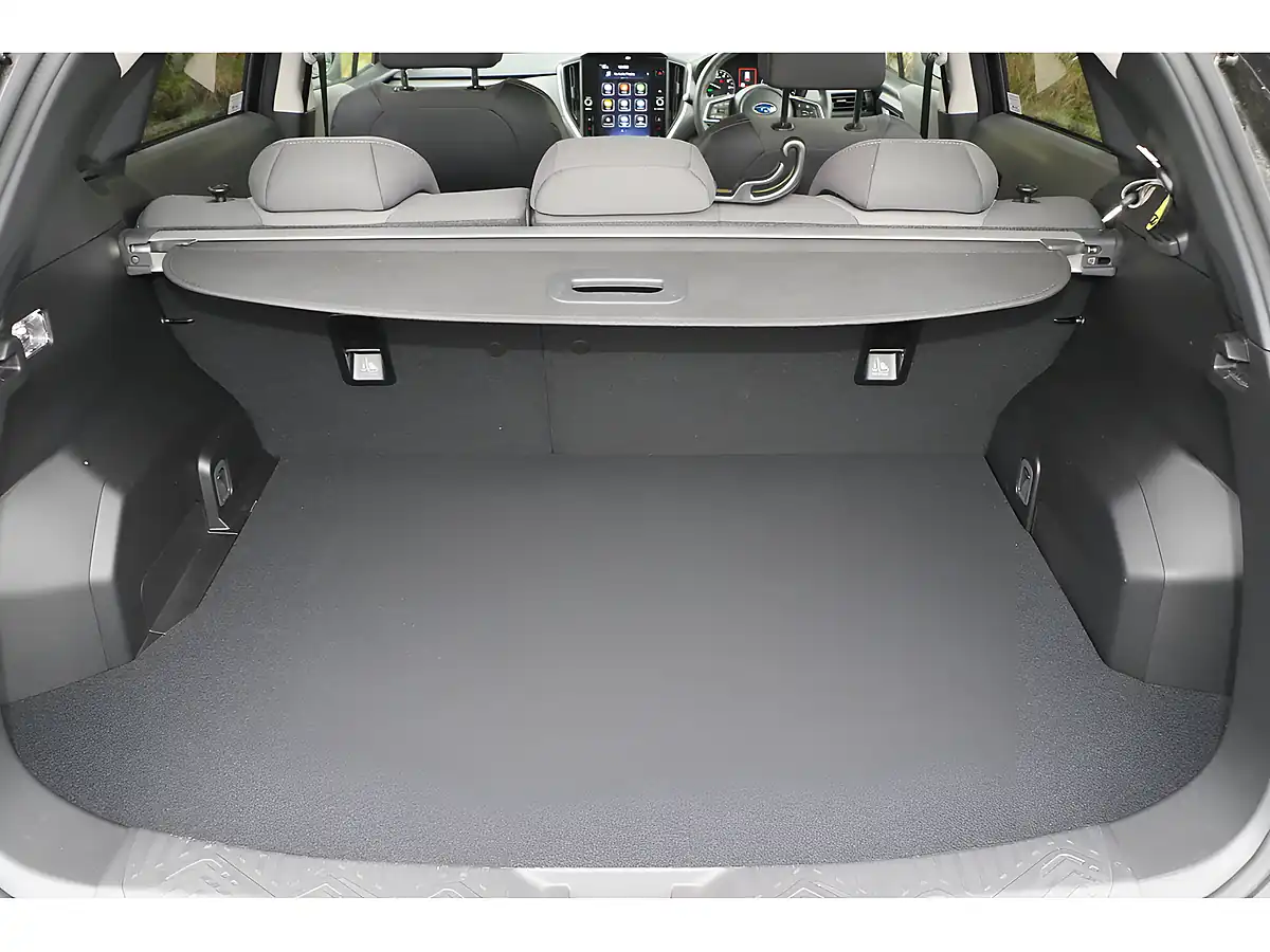 Used 2024 Subaru Crosstrek Limited Crystal Black - Interior and Exterior details 17