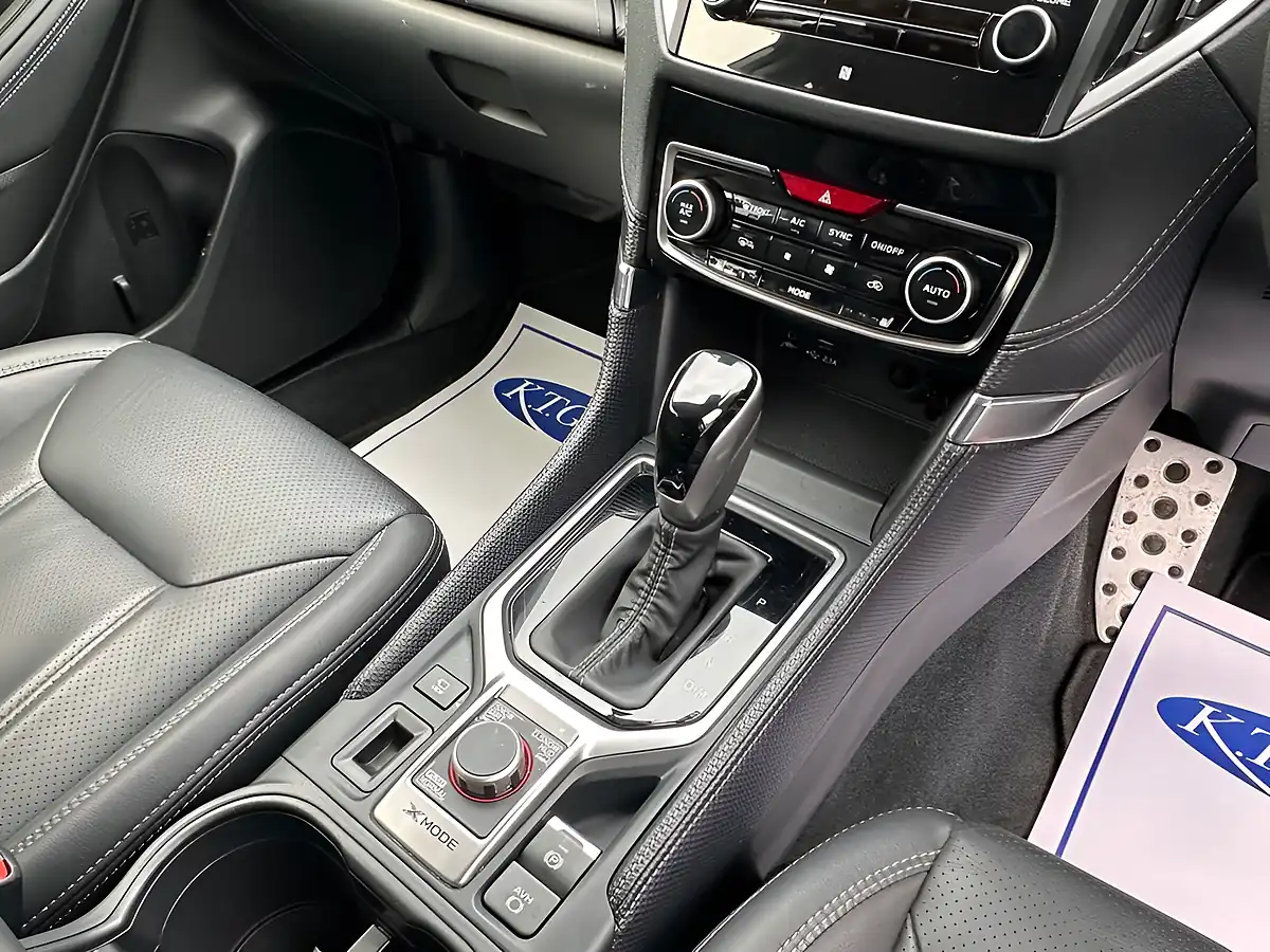 Used 2024 Subaru Forester Xe Premium Grey - Interior and Exterior details 17