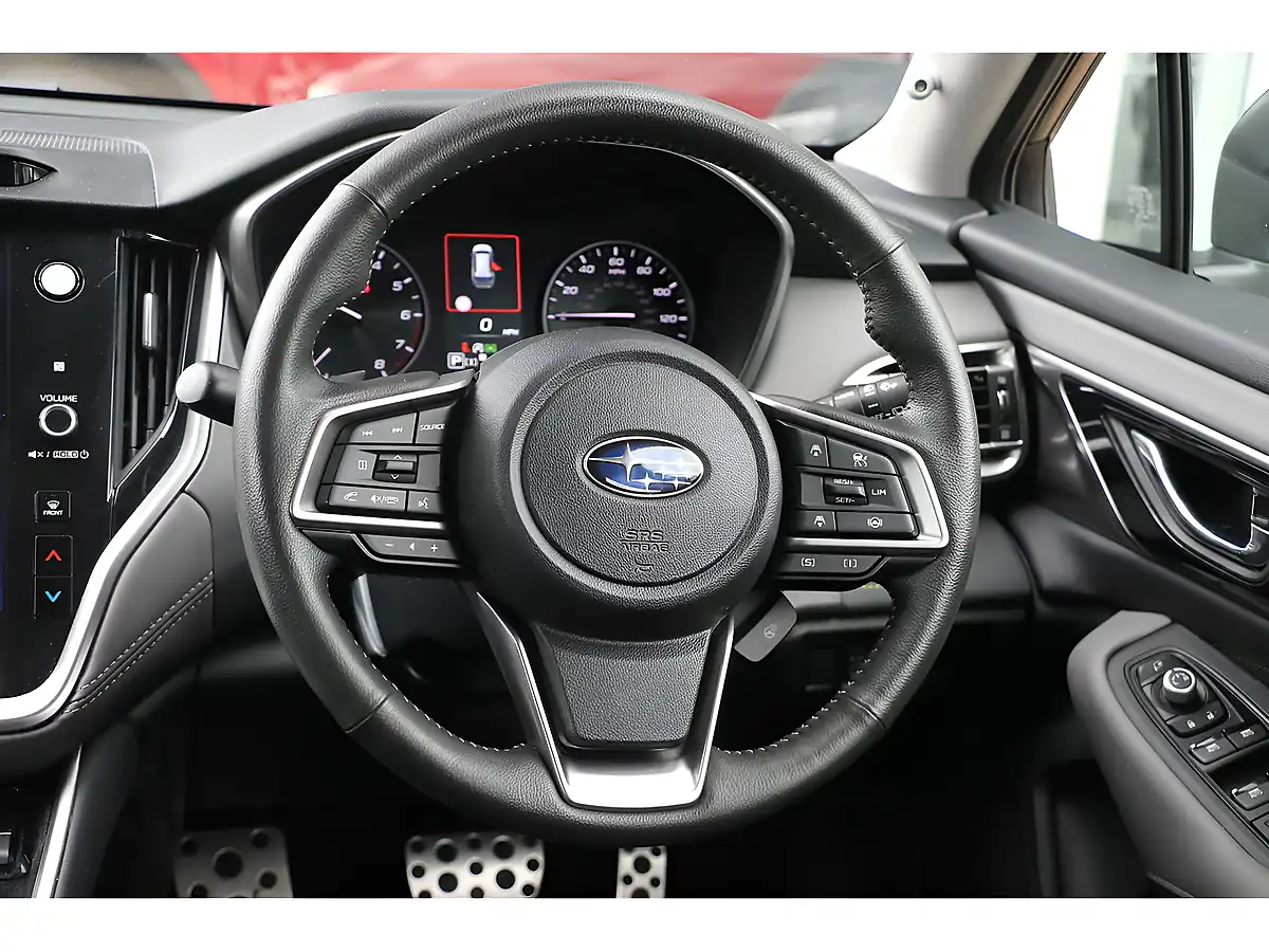 Used 2024 Subaru Outback Field Black - Interior and Exterior details 13