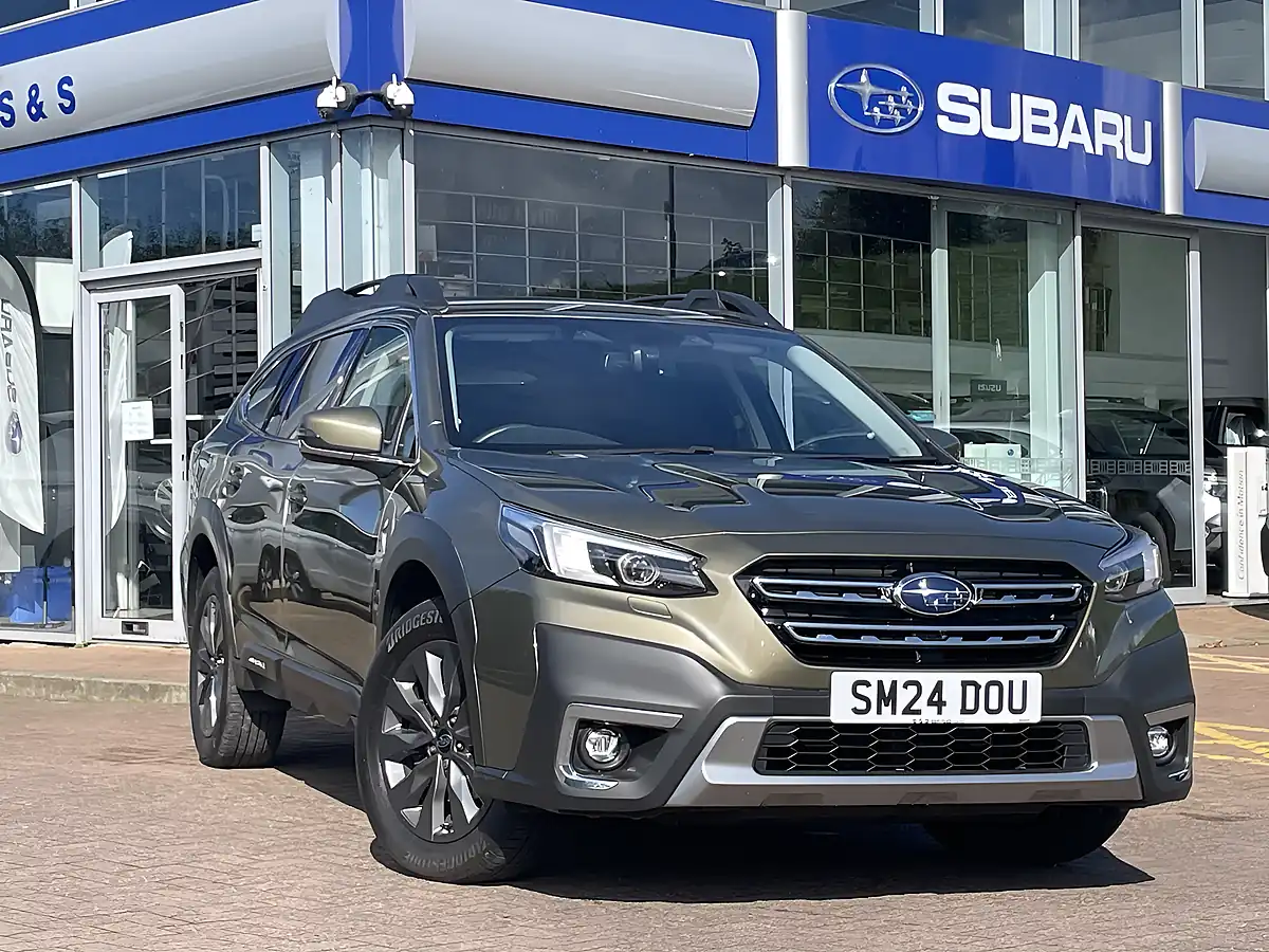 Used 2024 Subaru Outback I Limited Autumn Green - Front View
