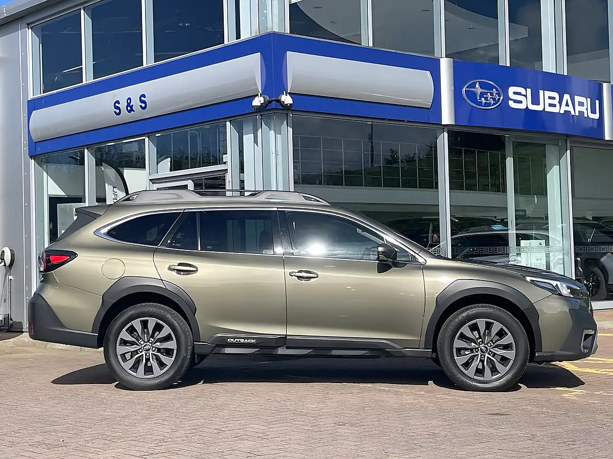 Used 2024 Subaru Outback I Limited Autumn Green - Interior and Exterior details 2