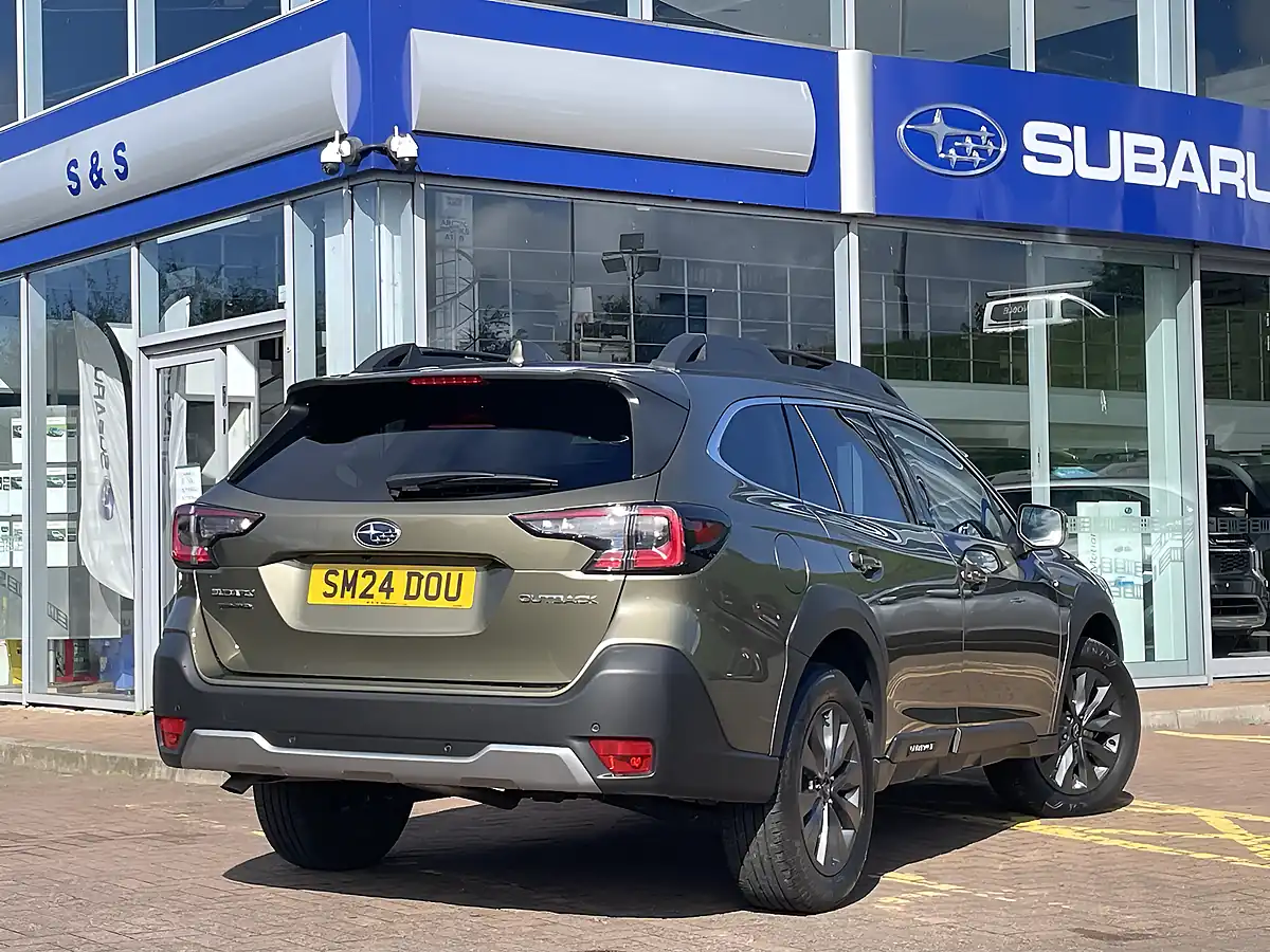 Used 2024 Subaru Outback I Limited Autumn Green - Interior and Exterior details 4