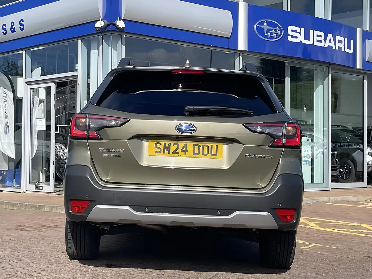 Used 2024 Subaru Outback I Limited Autumn Green - Interior and Exterior details 5