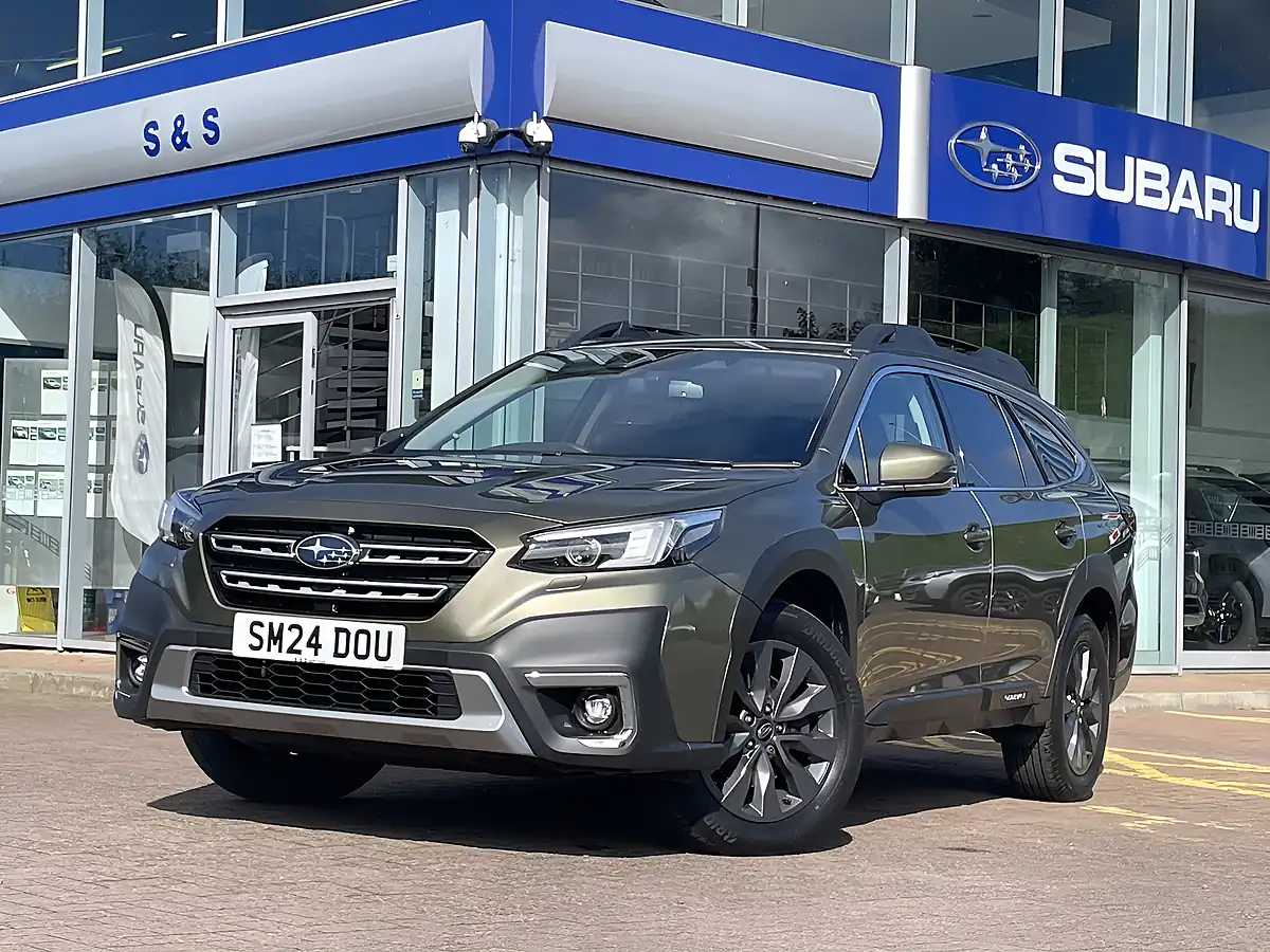 Used 2024 Subaru Outback I Limited Autumn Green - Interior and Exterior details 8