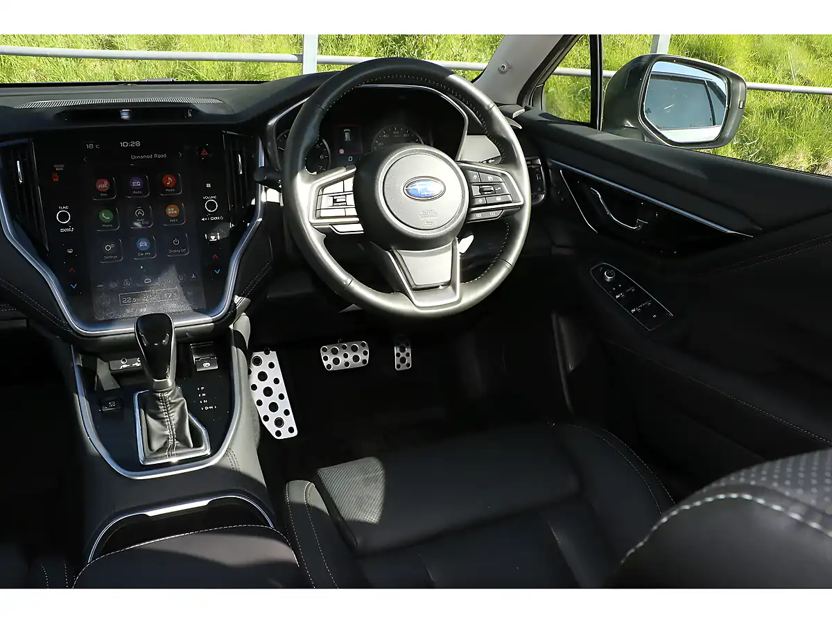Used 2024 Subaru Outback I Touring Ice Silver - Interior and Exterior details 13