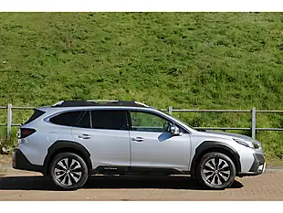 Used 2024 Subaru Outback I Touring Ice Silver - Interior and Exterior details 3