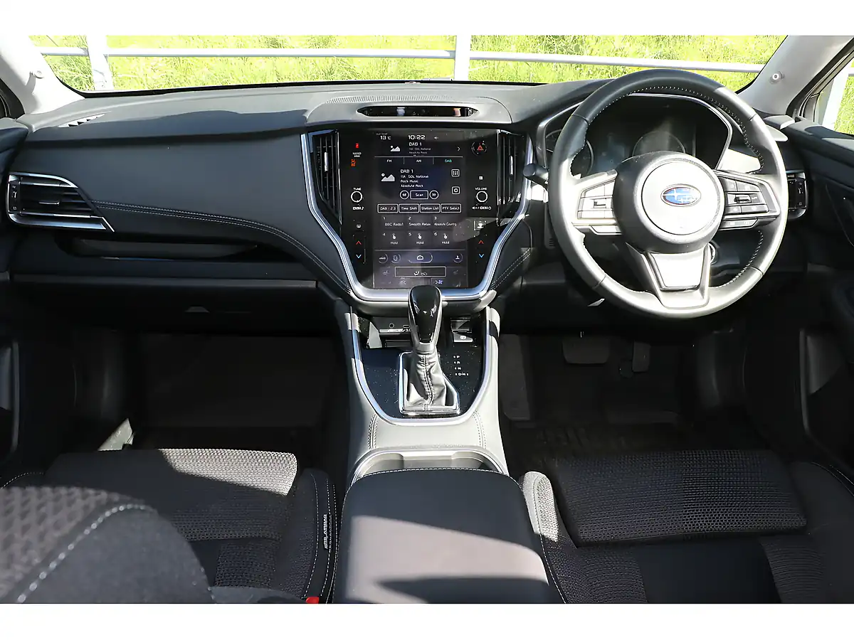 Used 2024 Subaru Outback Limited Brilliant Bronze - Interior and Exterior details 13