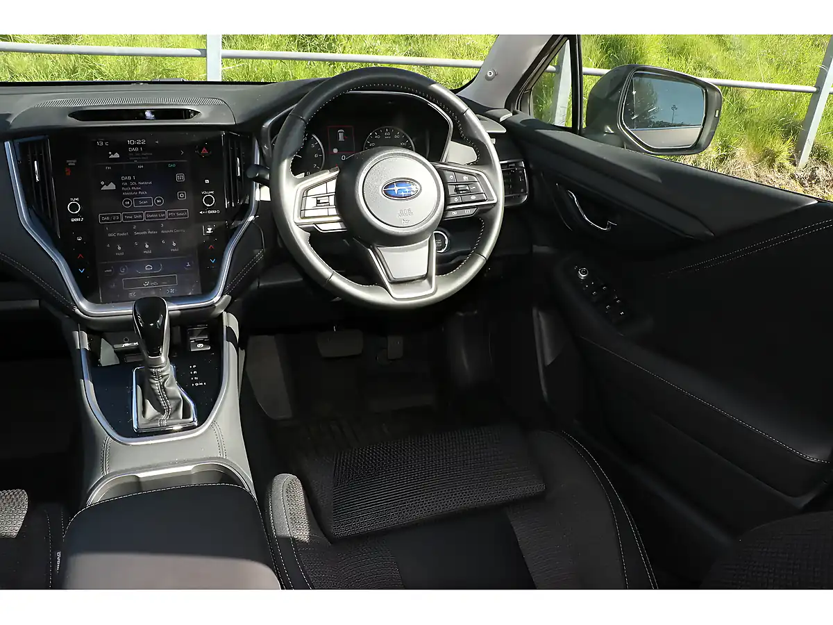 Used 2024 Subaru Outback Limited Brilliant Bronze - Interior and Exterior details 14