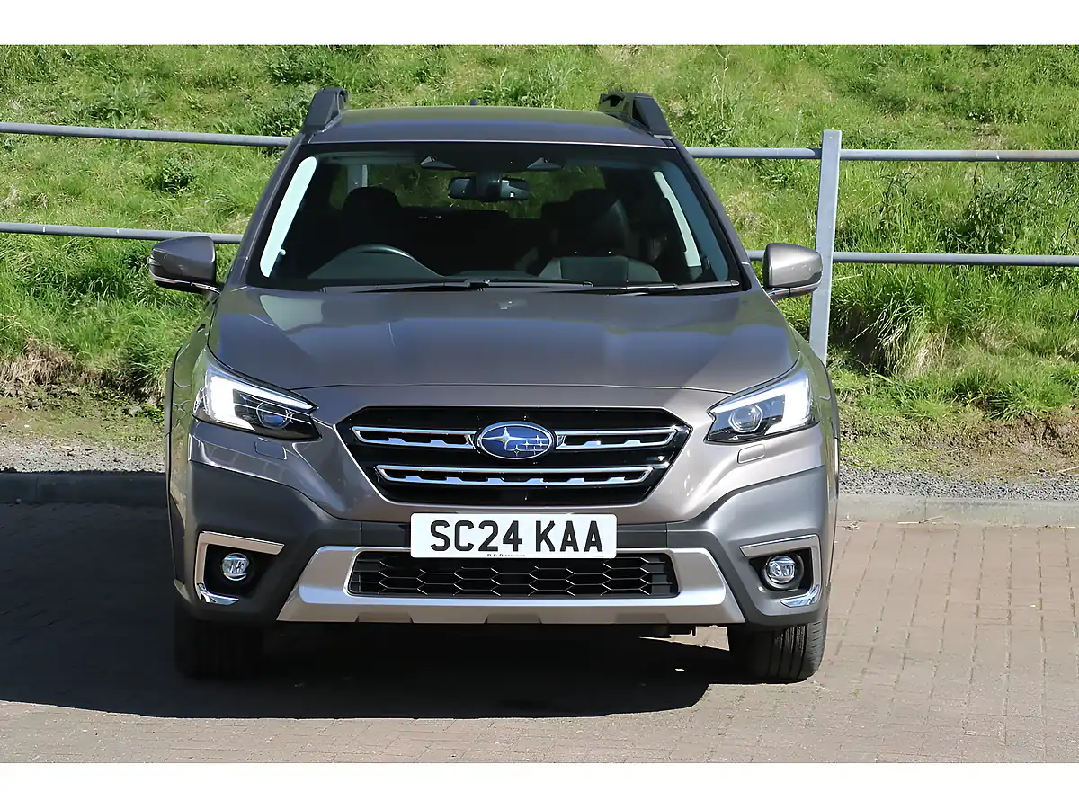 Used 2024 Subaru Outback Limited Brilliant Bronze - Interior and Exterior details 2