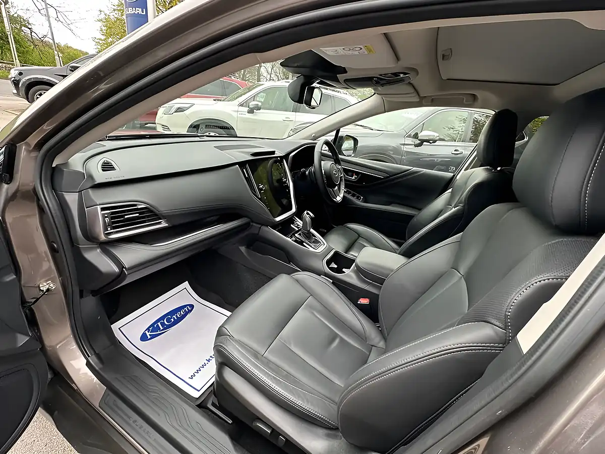 Used 2024 Subaru Outback Touring Gold - Interior and Exterior details 10