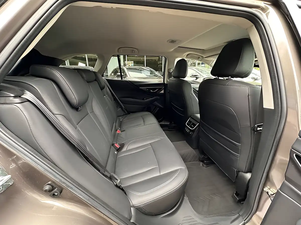 Used 2024 Subaru Outback Touring Gold - Interior and Exterior details 12