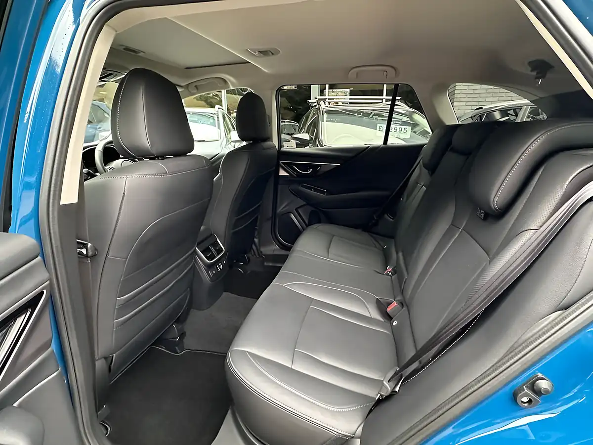 Used 2024 Subaru Outback Touring X Blue - Interior and Exterior details 10