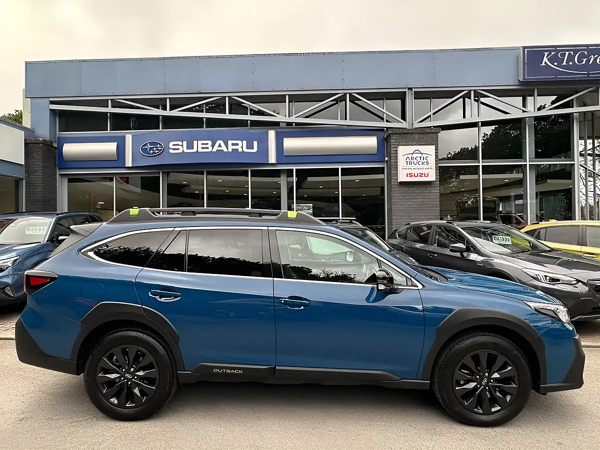 Used 2024 Subaru Outback Touring X Blue - Interior and Exterior details 5