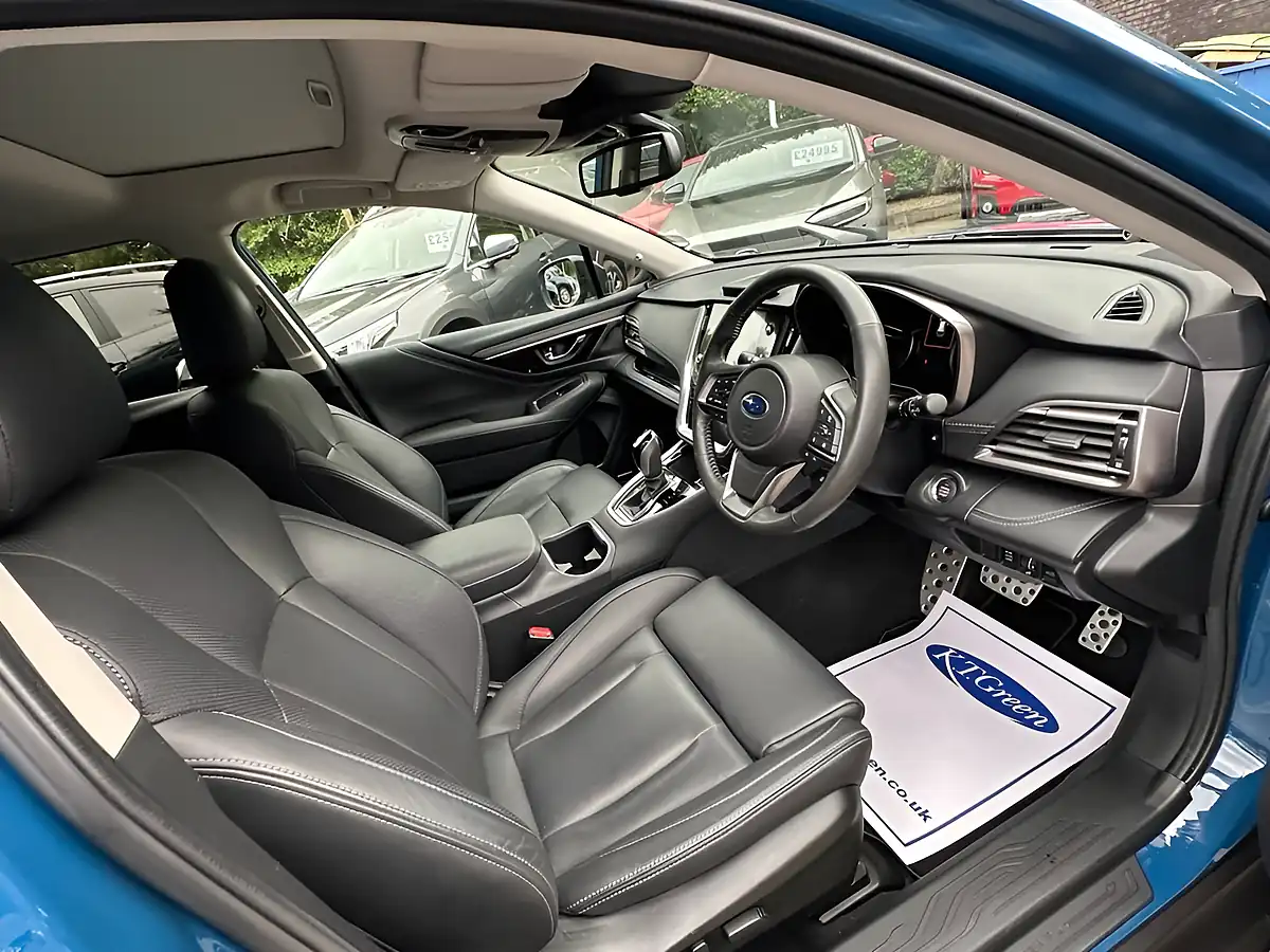 Used 2024 Subaru Outback Touring X Blue - Interior and Exterior details 8