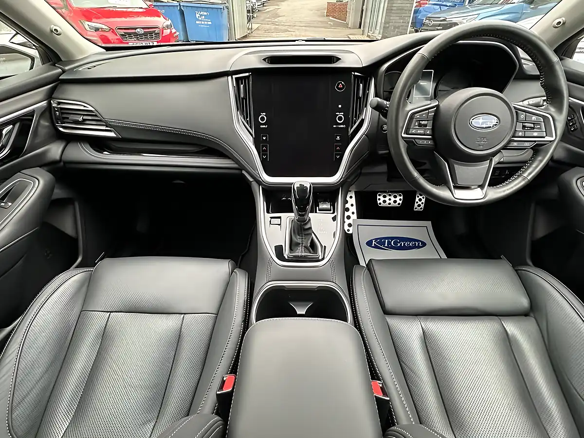 Used 2024 Subaru Outback Touring X Blue - Interior and Exterior details 9