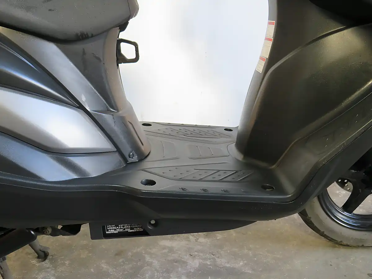 Used 2024 Suzuki Burgman Street Ex Grey - Interior and Exterior details 10