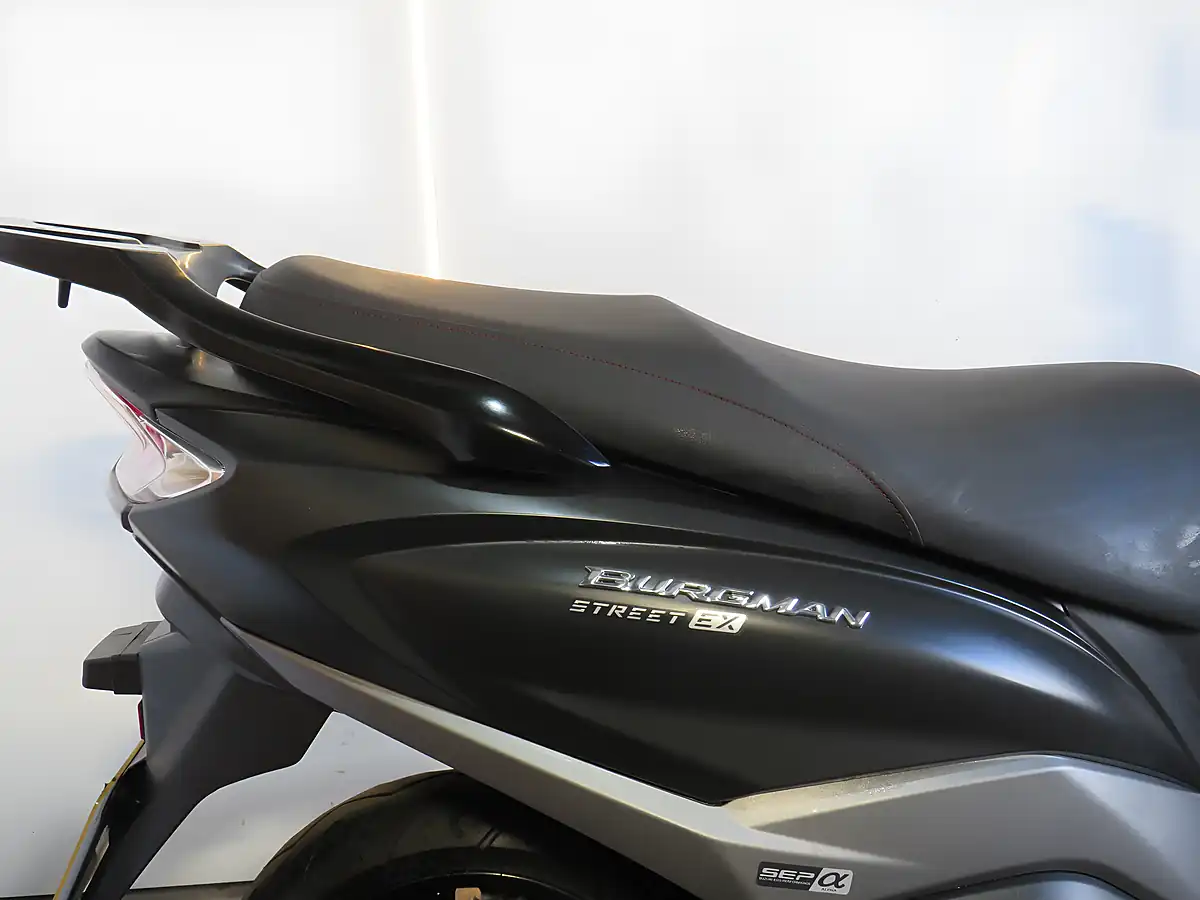 Used 2024 Suzuki Burgman Street Ex Grey - Interior and Exterior details 5