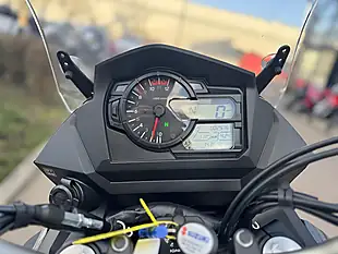 Used 2024 Suzuki DL650AM5 Grey - Interior and Exterior details 10