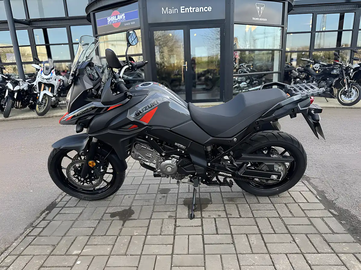 Used 2024 Suzuki DL650AM5 Grey - Interior and Exterior details 6