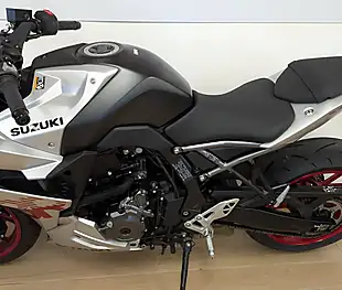 Used 2024 Suzuki GSX-8R 800 Silver - Interior and Exterior details 20