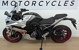 Used 2024 Suzuki GSX-8R 800 Silver - Interior and Exterior details 4