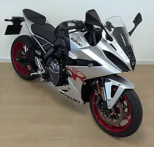 Used 2024 Suzuki GSX-8R 800 Silver - Interior and Exterior details 7