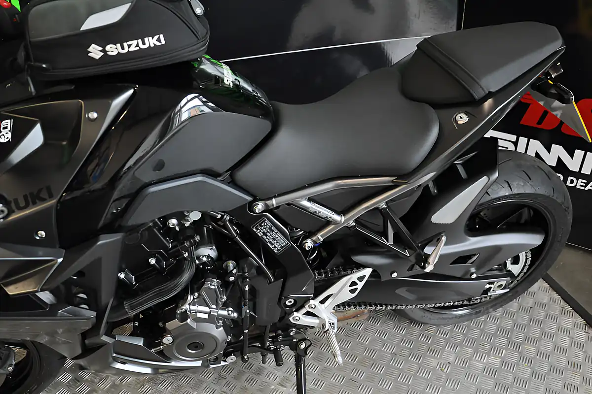 Used 2024 Suzuki Gsx 8R Black - Interior and Exterior details 12