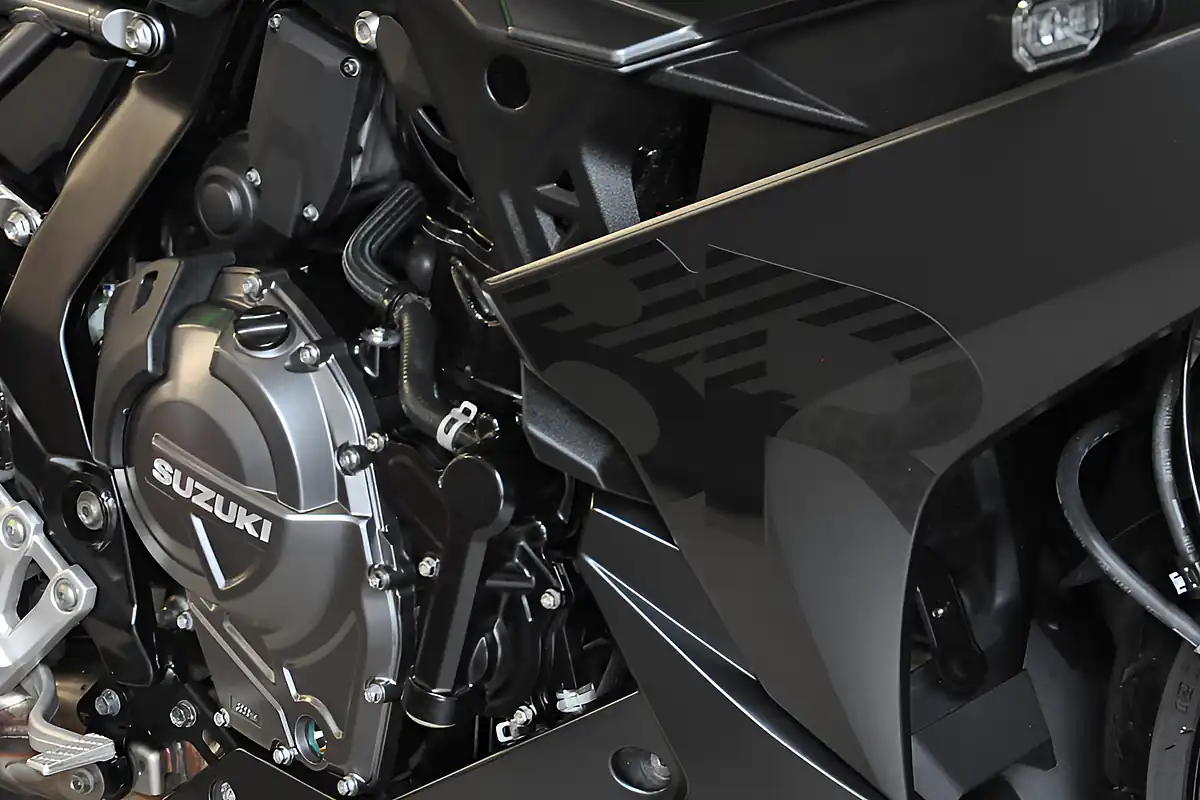 Used 2024 Suzuki Gsx 8R Black - Interior and Exterior details 18