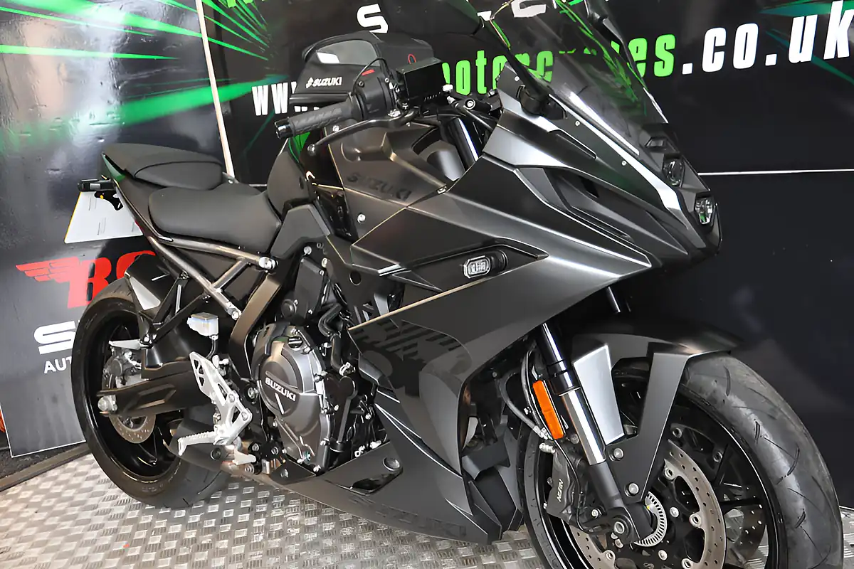 Used 2024 Suzuki Gsx 8R Black - Interior and Exterior details 19