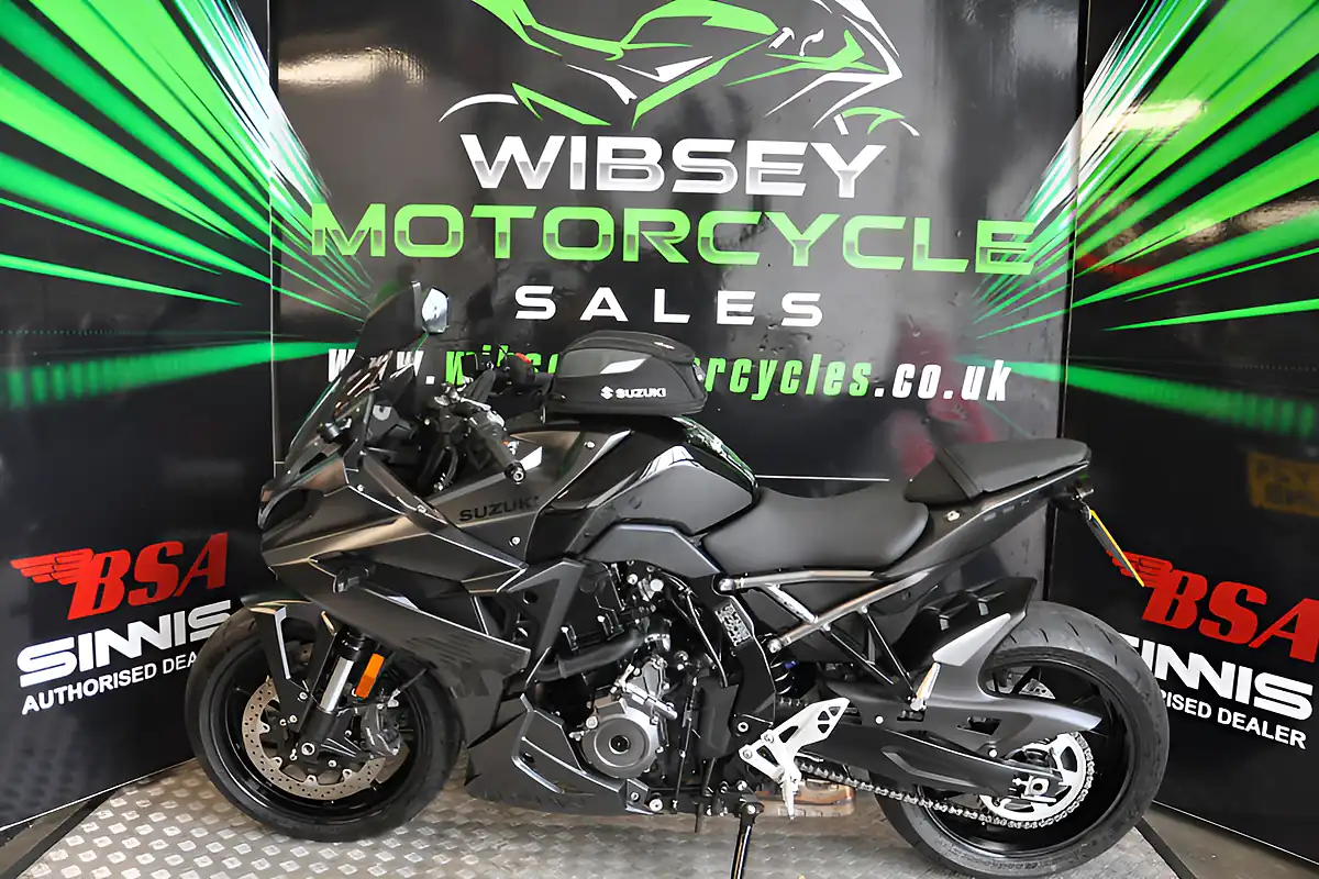 Used 2024 Suzuki Gsx 8R Black - Interior and Exterior details 2