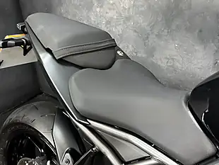 Used 2024 Suzuki GSX-8R R Black - Interior and Exterior details 13