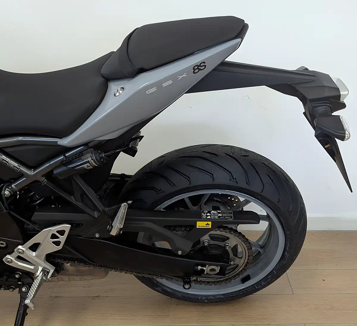 Used 2024 Suzuki GSX-8S Grey - Interior and Exterior details 12