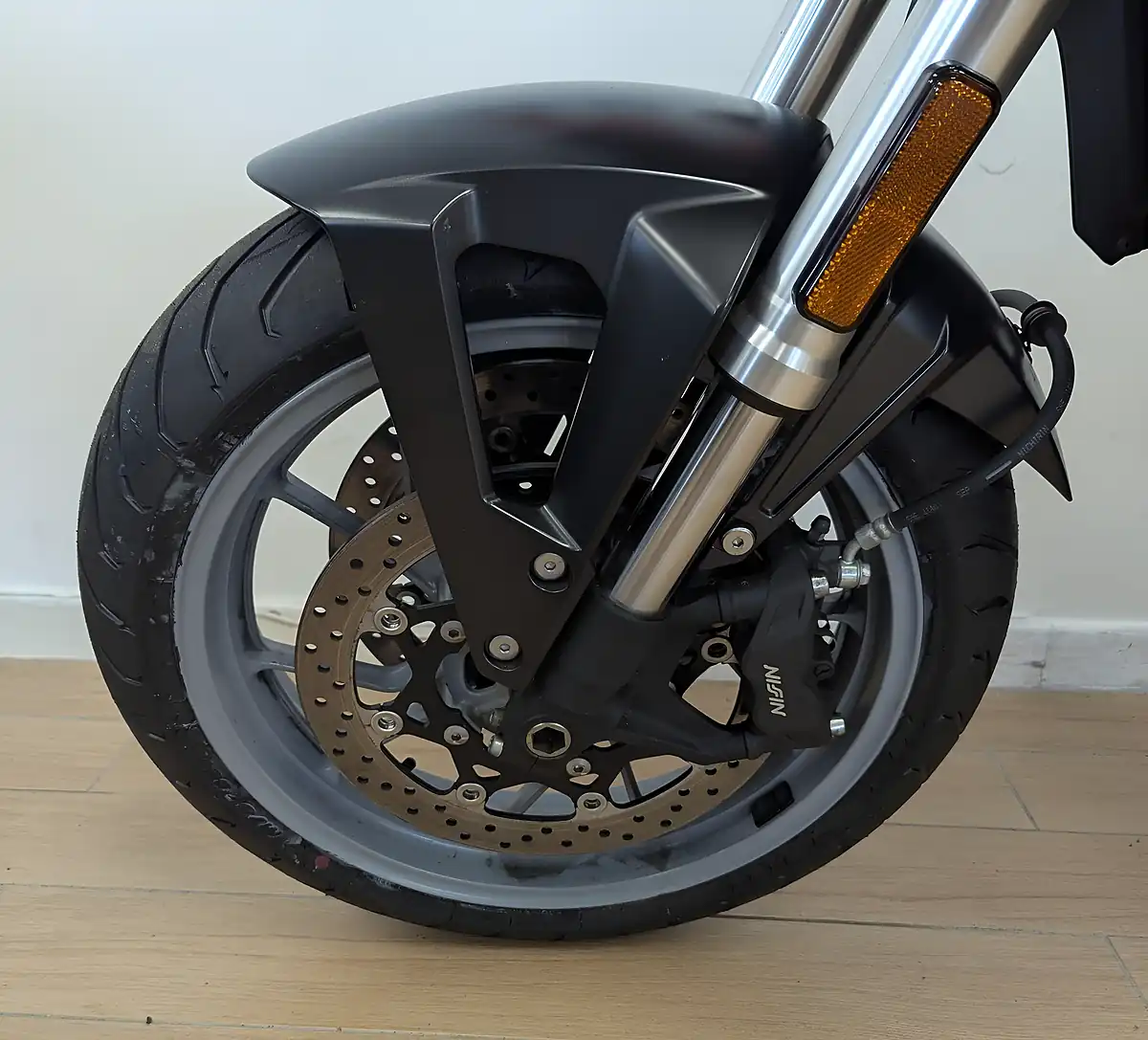 Used 2024 Suzuki GSX-8S Grey - Interior and Exterior details 17