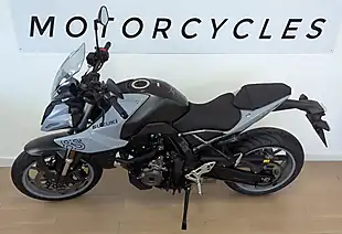 Used 2024 Suzuki GSX-8S Grey - Interior and Exterior details 8