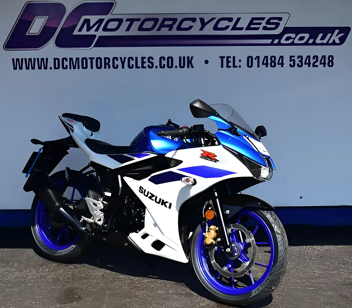 Used 2024 Suzuki Gsx-R125 Super Sports White - Interior and Exterior details 4