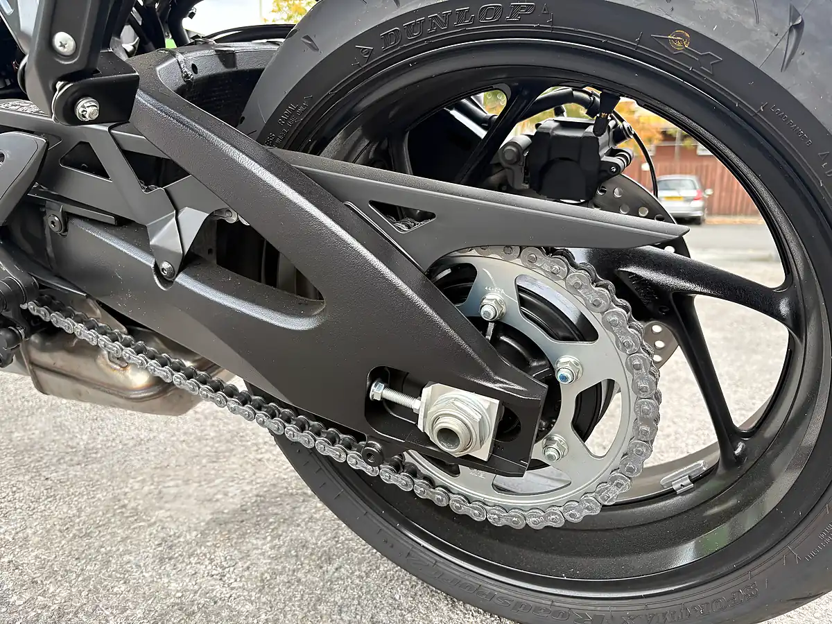 Used 2024 Suzuki GSX-S1000 Gx Green - Interior and Exterior details 10