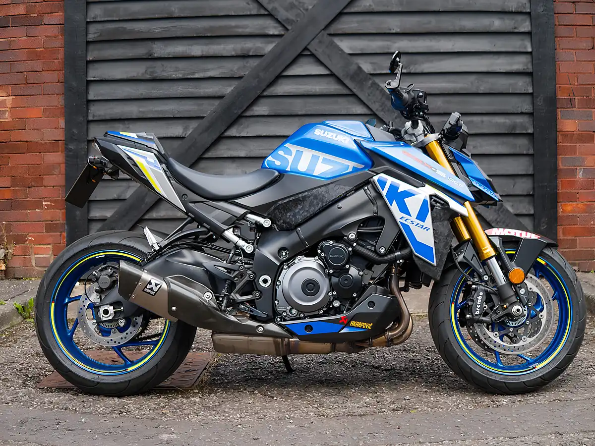 Used 2024 Suzuki GSX-S1000 Metallic Triton Blue Metallic Triton Blue - Interior and Exterior details 14