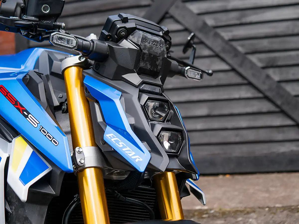 Used 2024 Suzuki GSX-S1000 Metallic Triton Blue Metallic Triton Blue - Interior and Exterior details 5
