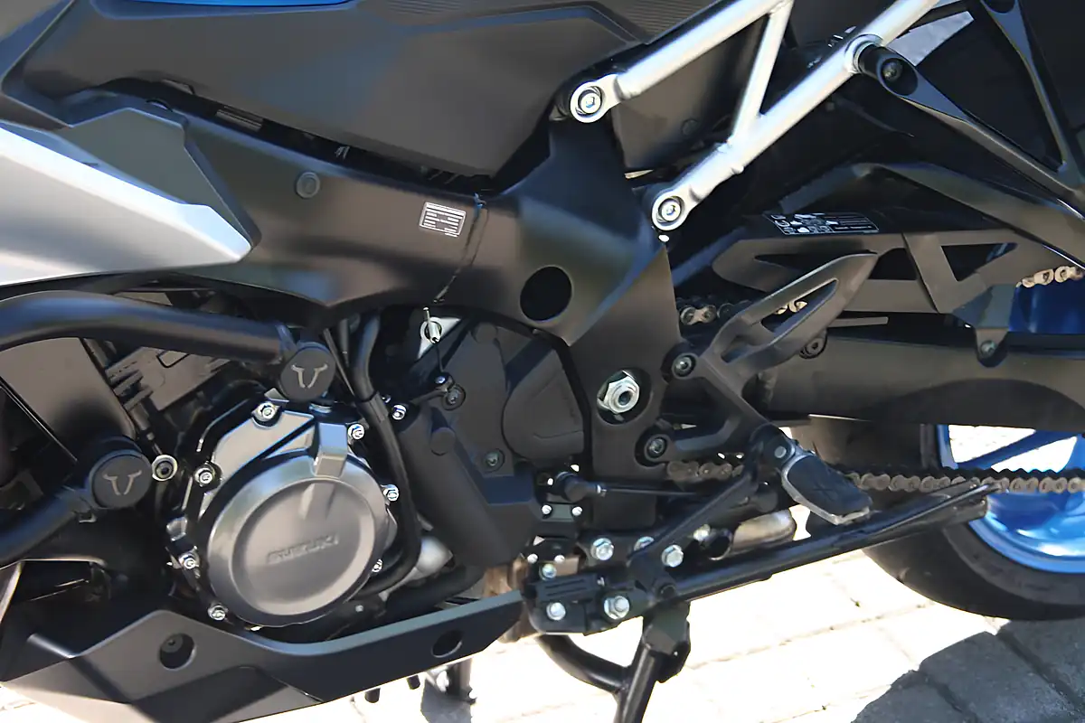 Used 2024 Suzuki GSX-S1000 X Blue - Interior and Exterior details 15