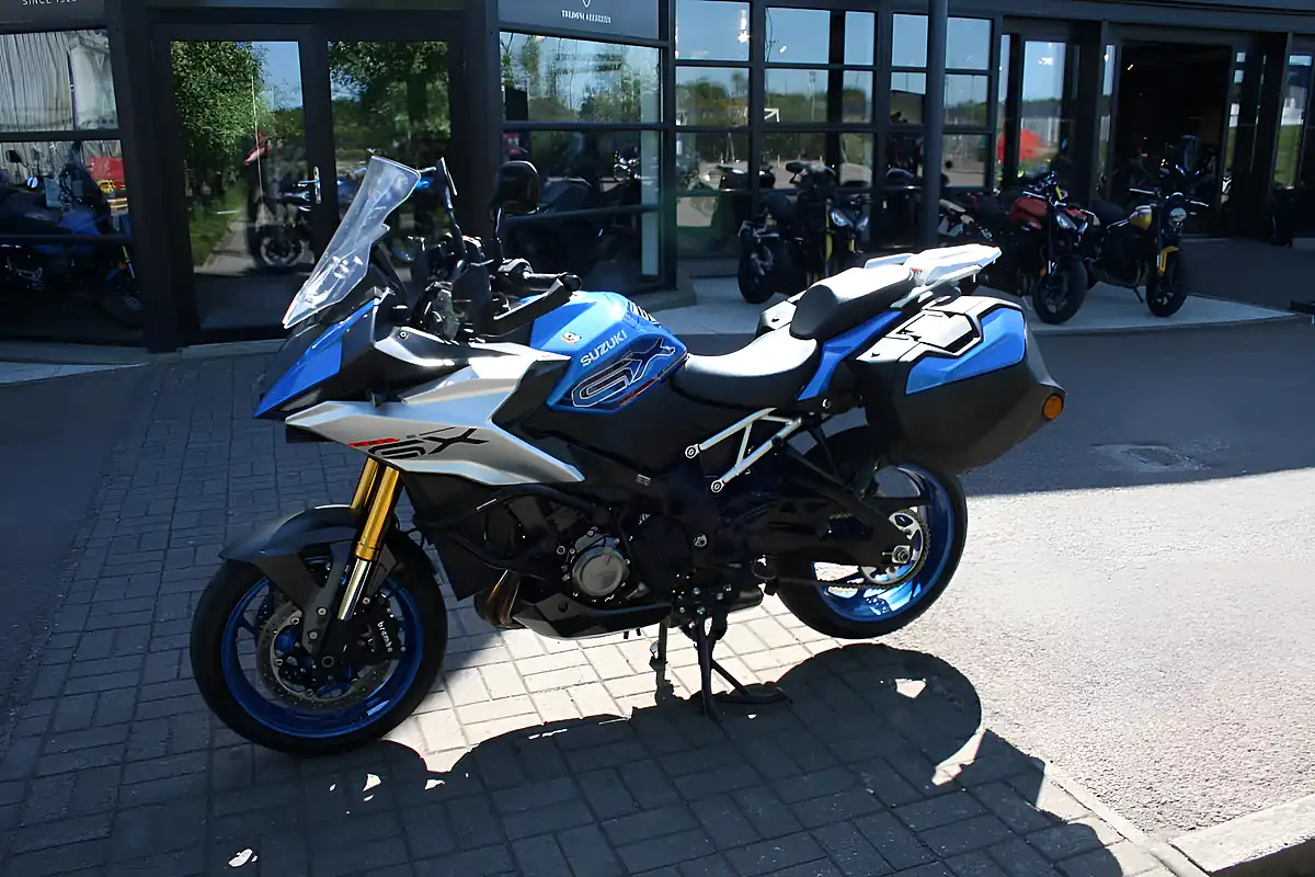 Used 2024 Suzuki GSX-S1000 X Blue - Interior and Exterior details 17