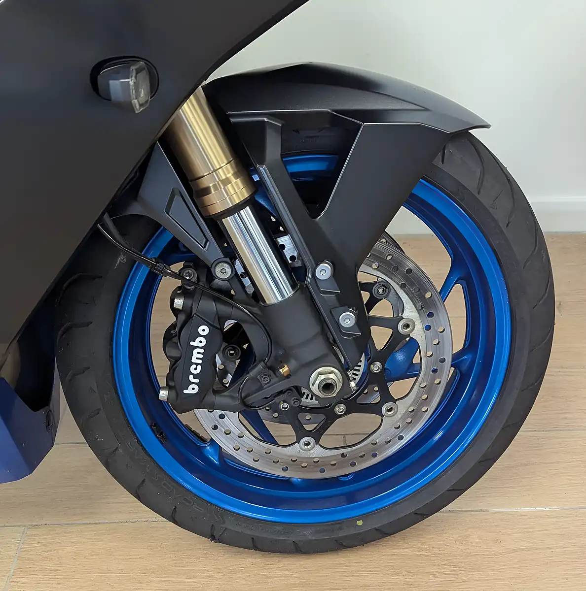 Used 2024 Suzuki GSX-S1000GT Blue - Interior and Exterior details 17