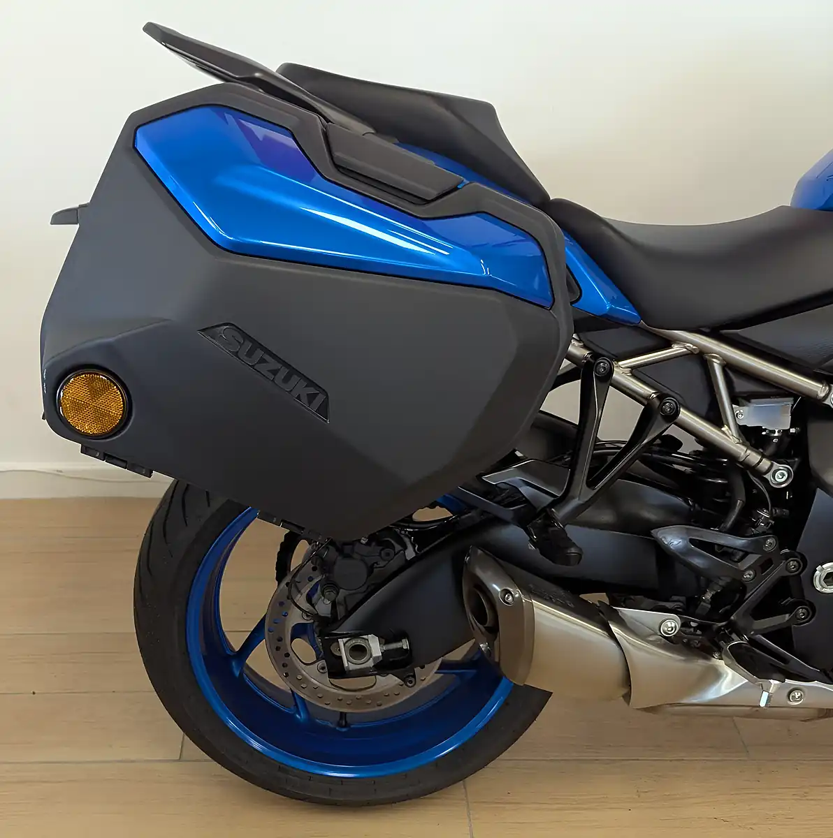 Used 2024 Suzuki GSX-S1000GT Blue - Interior and Exterior details 20