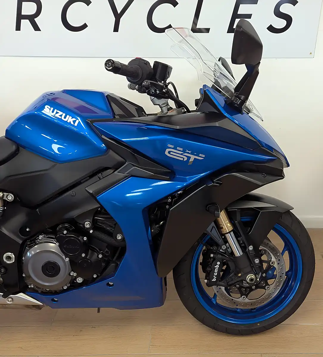 Used 2024 Suzuki GSX-S1000GT Blue - Interior and Exterior details 7