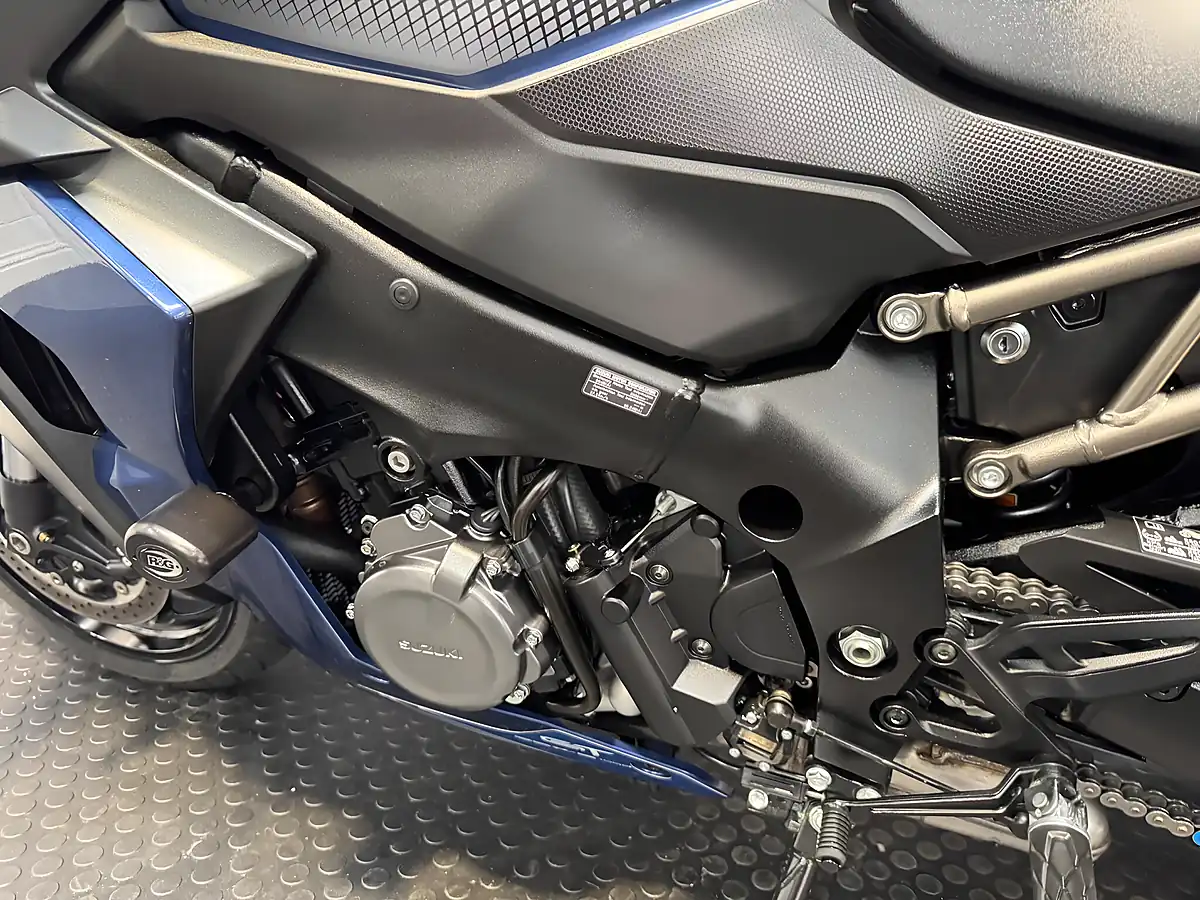 Used 2024 Suzuki GSX-S1000GT + - Interior and Exterior details 18