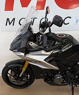 Used 2024 Suzuki GSX-S1000GX Green - Interior and Exterior details 10