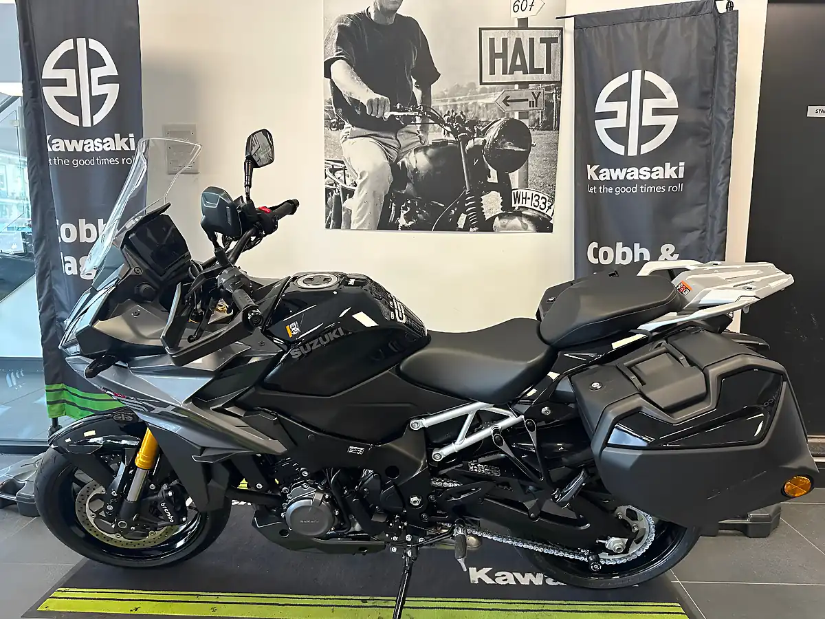 Used 2024 Suzuki GSX-S1000GX+ Gx+ Black - Interior and Exterior details 12
