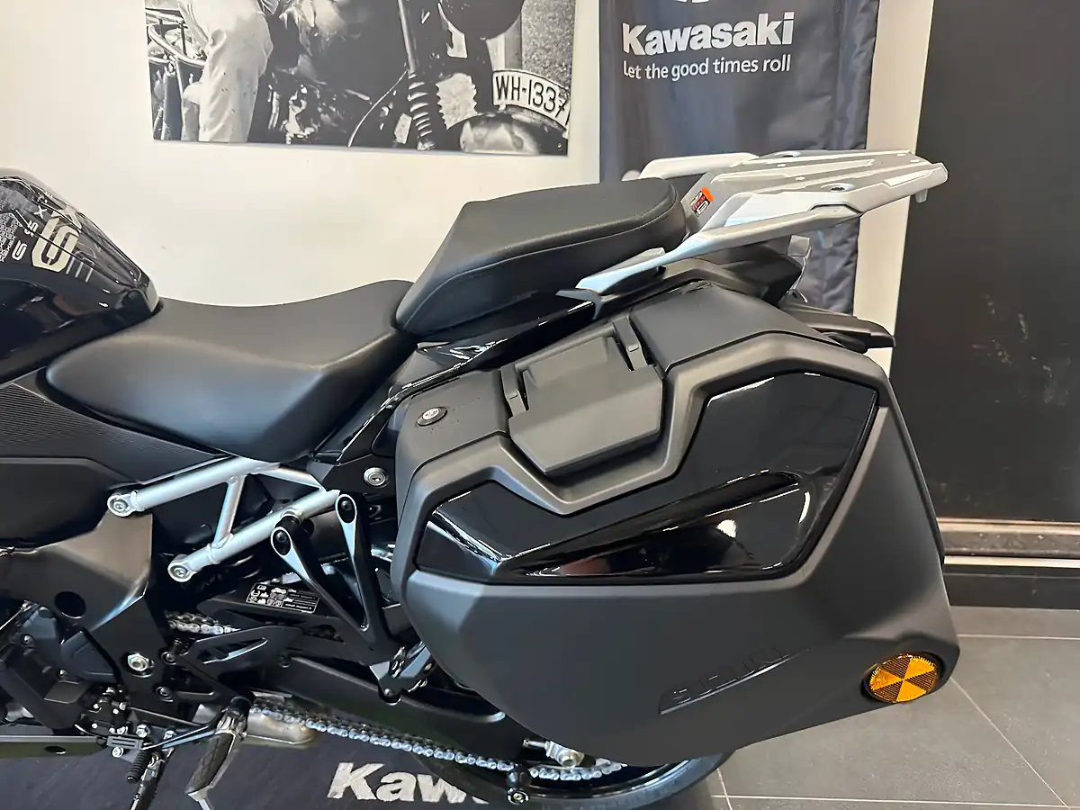 Used 2024 Suzuki GSX-S1000GX+ Gx+ Black - Interior and Exterior details 18