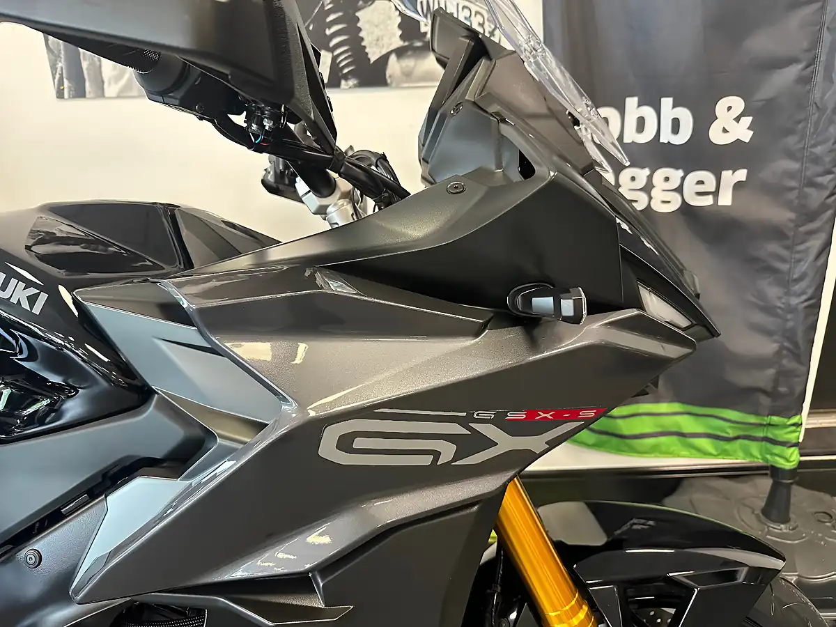 Used 2024 Suzuki GSX-S1000GX+ Gx+ Black - Interior and Exterior details 6