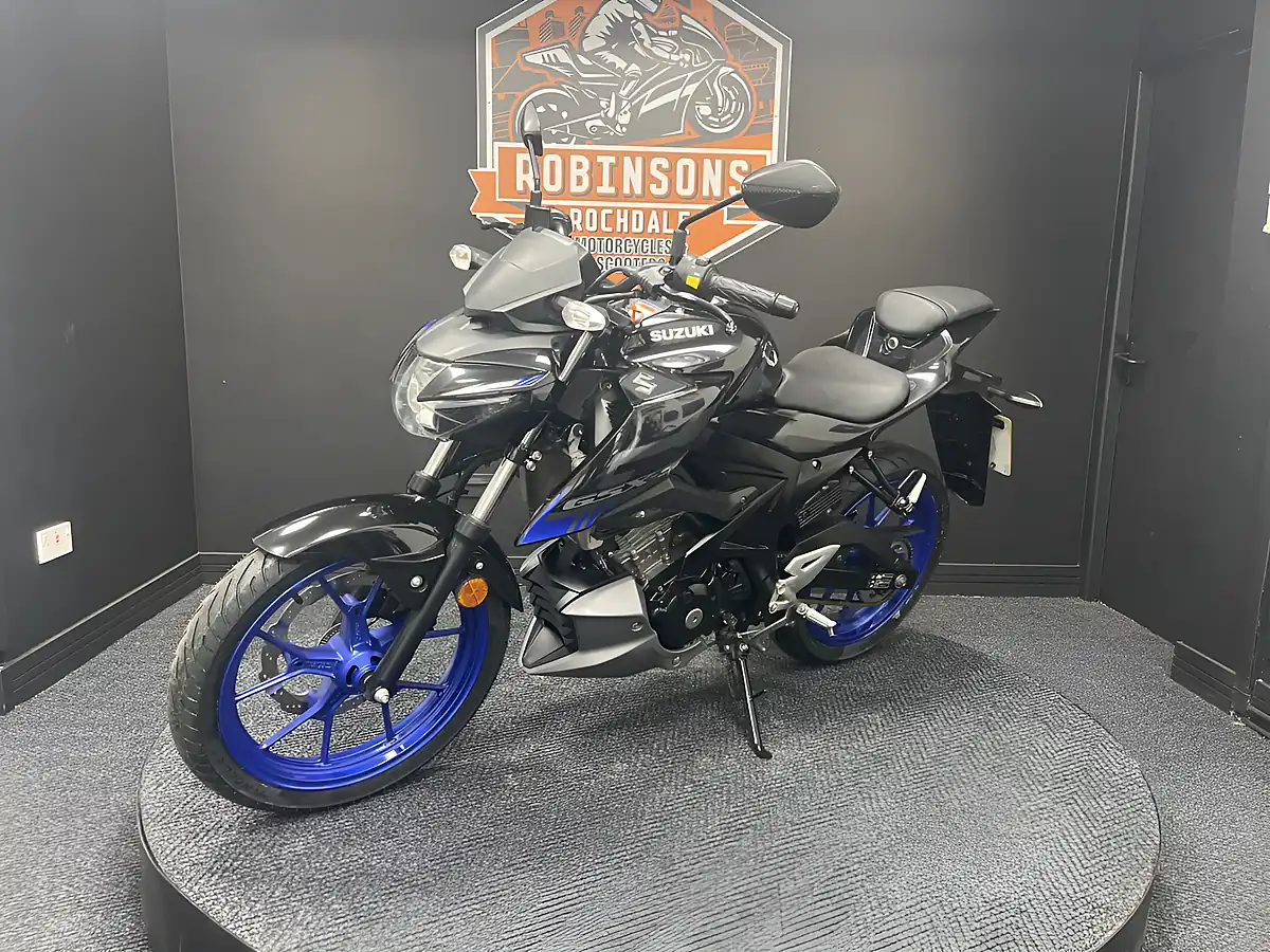 Used 2024 Suzuki GSX-S125 RLXM3 Black - Interior and Exterior details 7